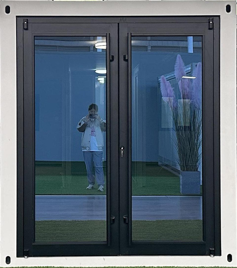 Door5