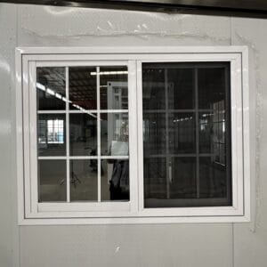 Black-framed 700mm mobile expandable house with hydraulic roof system and grid windows